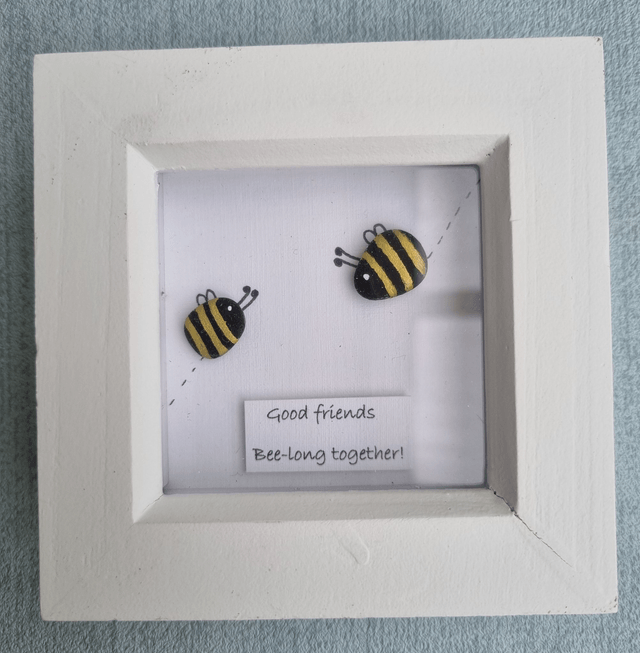 'Good friends'  Irish, Hand Crafted Pebble Art Bee Picture